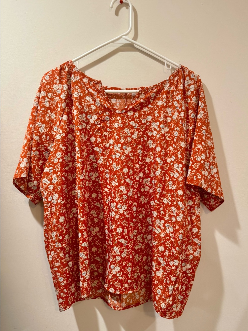 Red Floral Short-Sleeve Women's Blouse